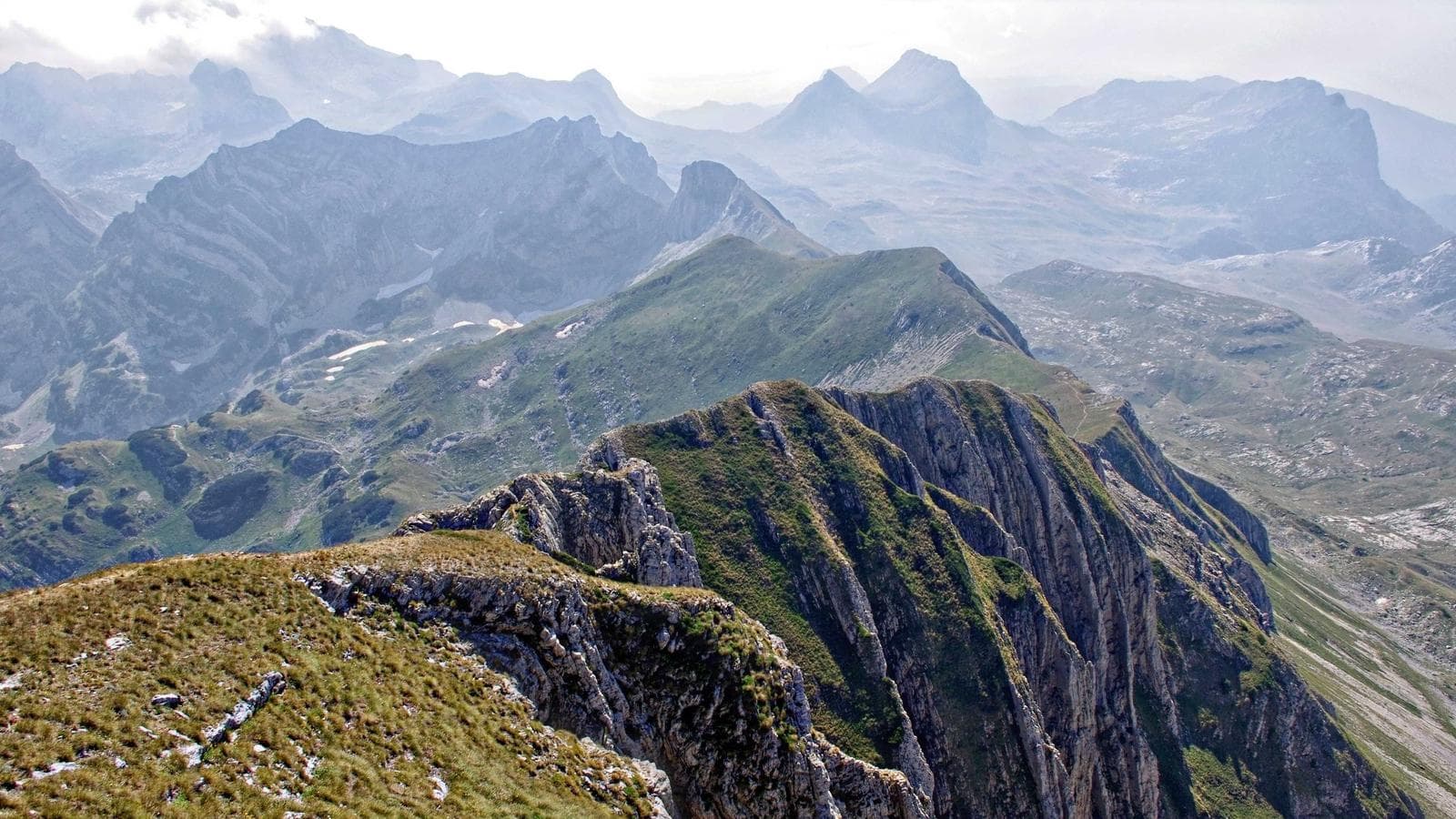 Why three more magazines just moved off Substack.