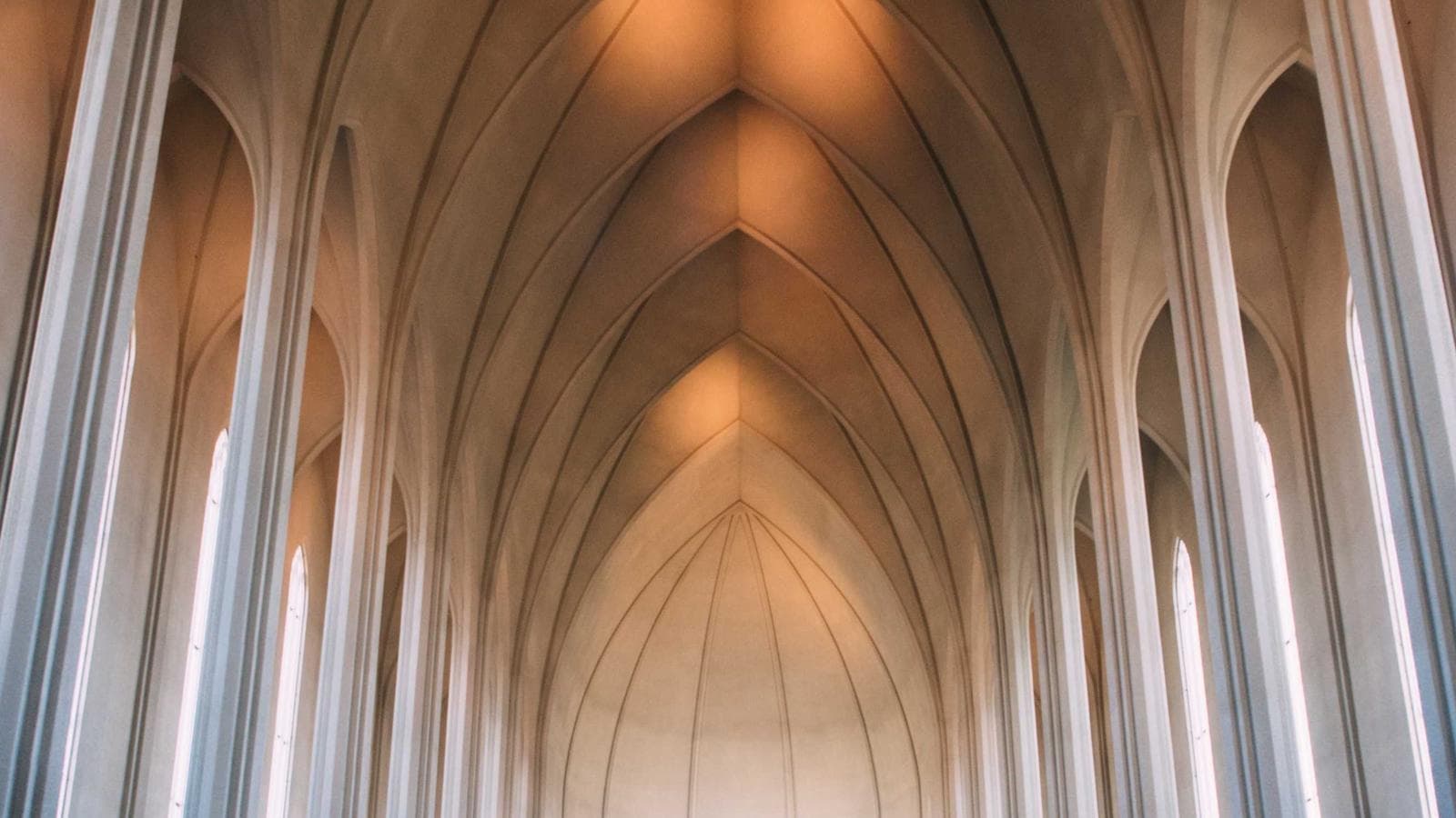 Indie bookshops in the UK hit a ten-year sales high.